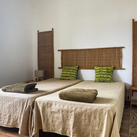 Hostel Pachamama Surfhouse Surf&yoga Casais de Sao Lourenco
